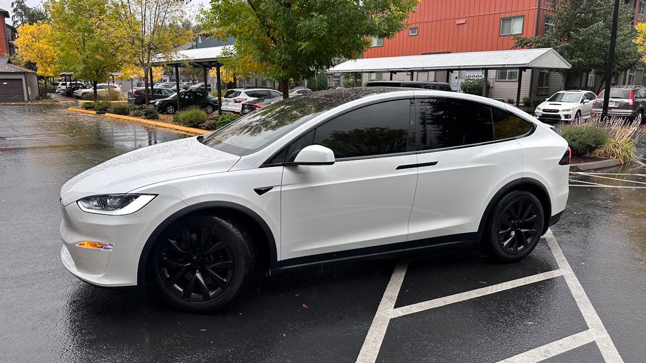 7 Myths About Electric Vehicles That Are Dead Wrong