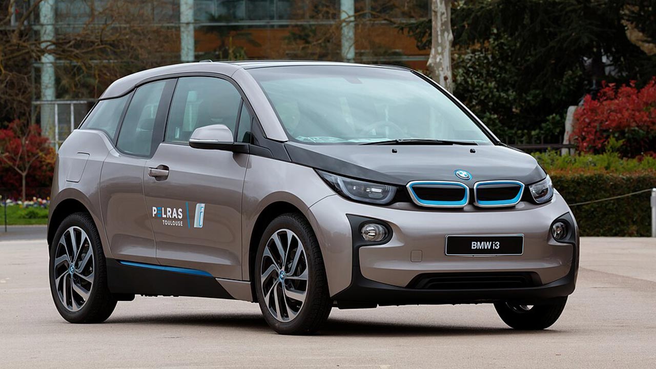 8 Electric Cars That Lose Value Shockingly Fast