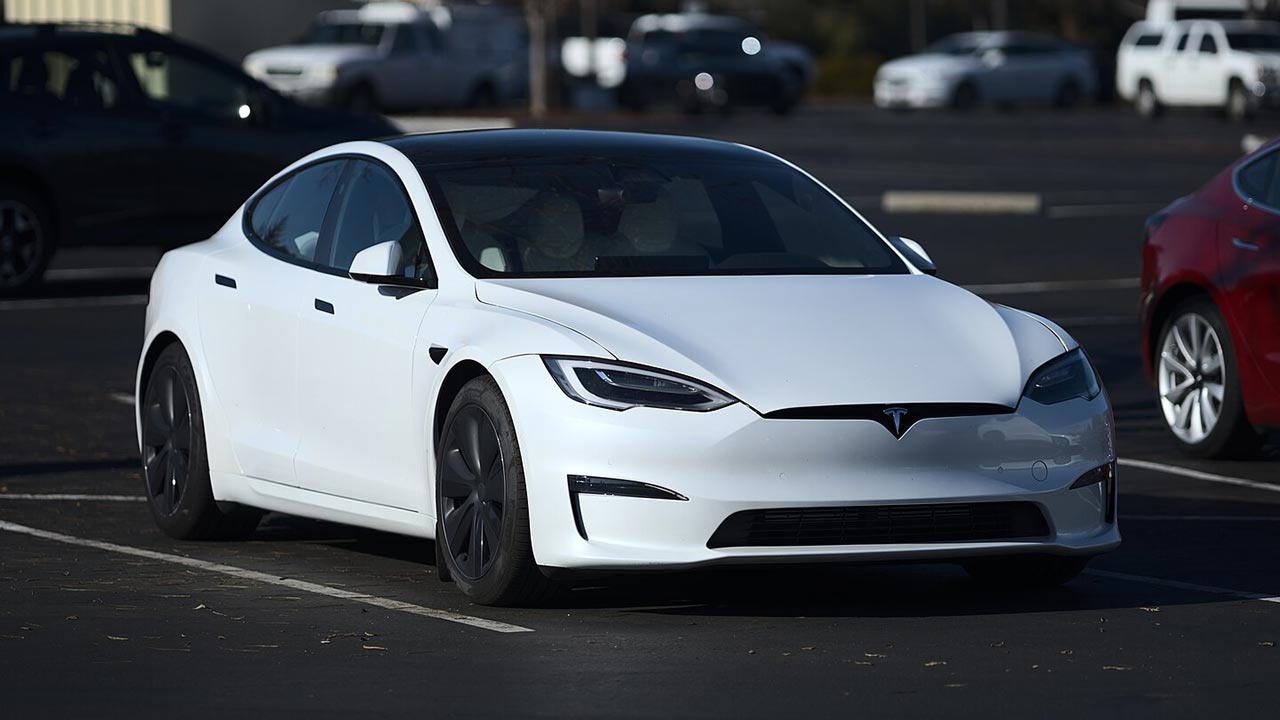 9 Car Myths Mechanics Wish You’d Stop Believing