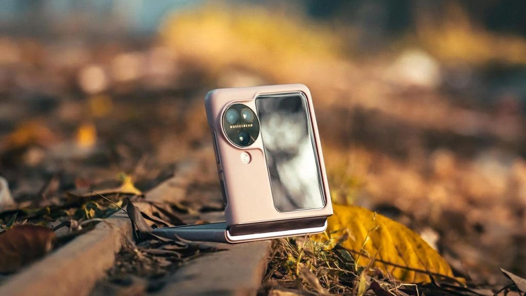 Foldable Solar-Powered Smartphones