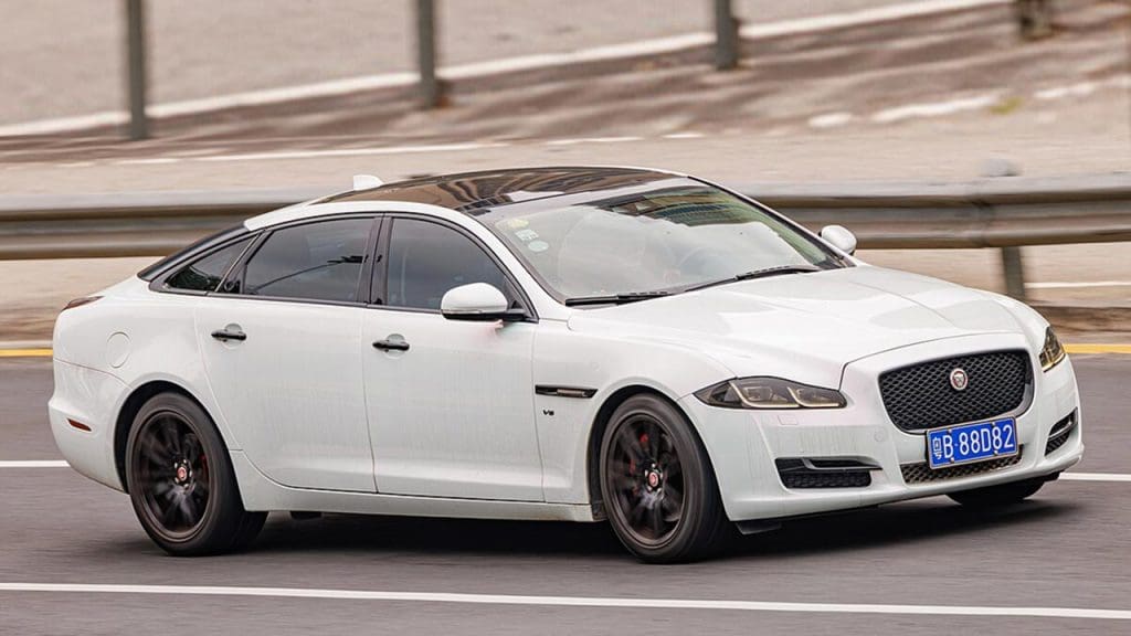 Jaguar XJ