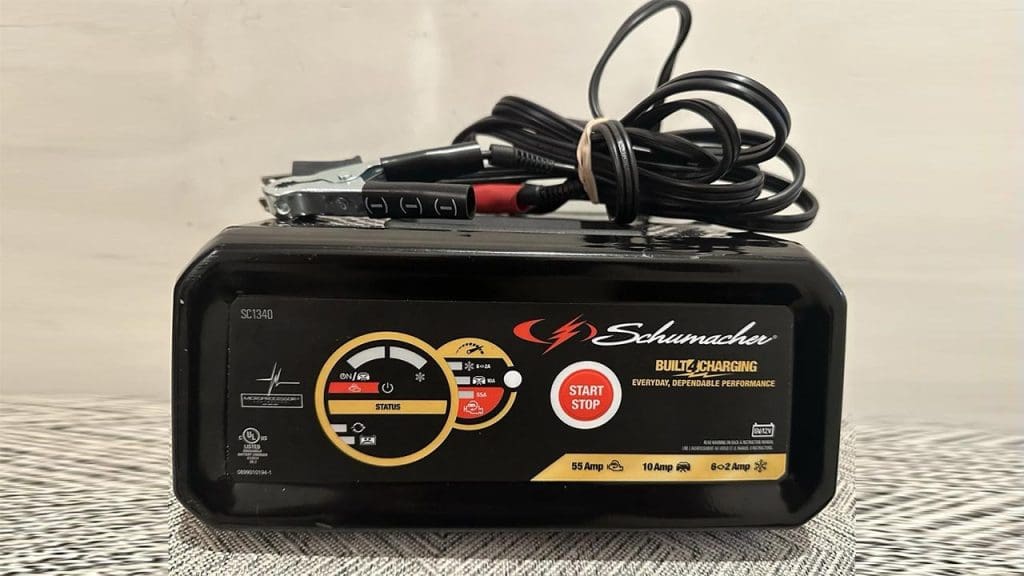 Schumacher DSR ProSeries Battery Charger/Engine Starter