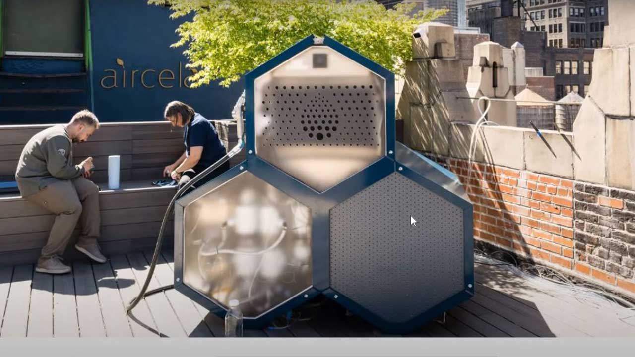 US startup unveils fridge-sized machine that makes gasoline out of thin air