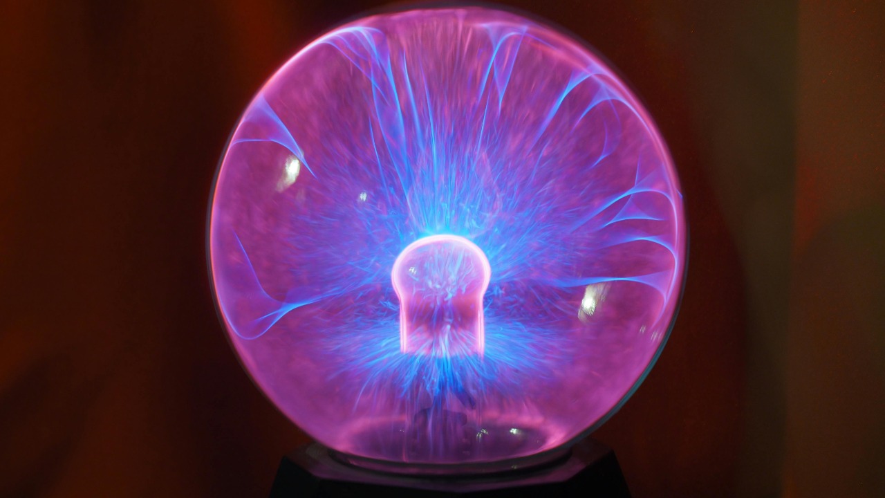 Plasma tests reveal a never-seen effect that’s everywhere in nature