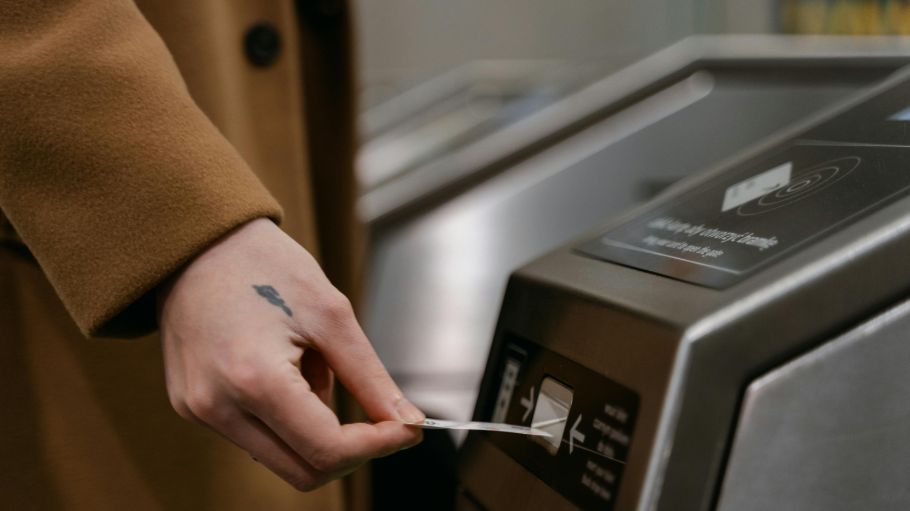 6) Scrutinize the Card Slot for Extra Parts