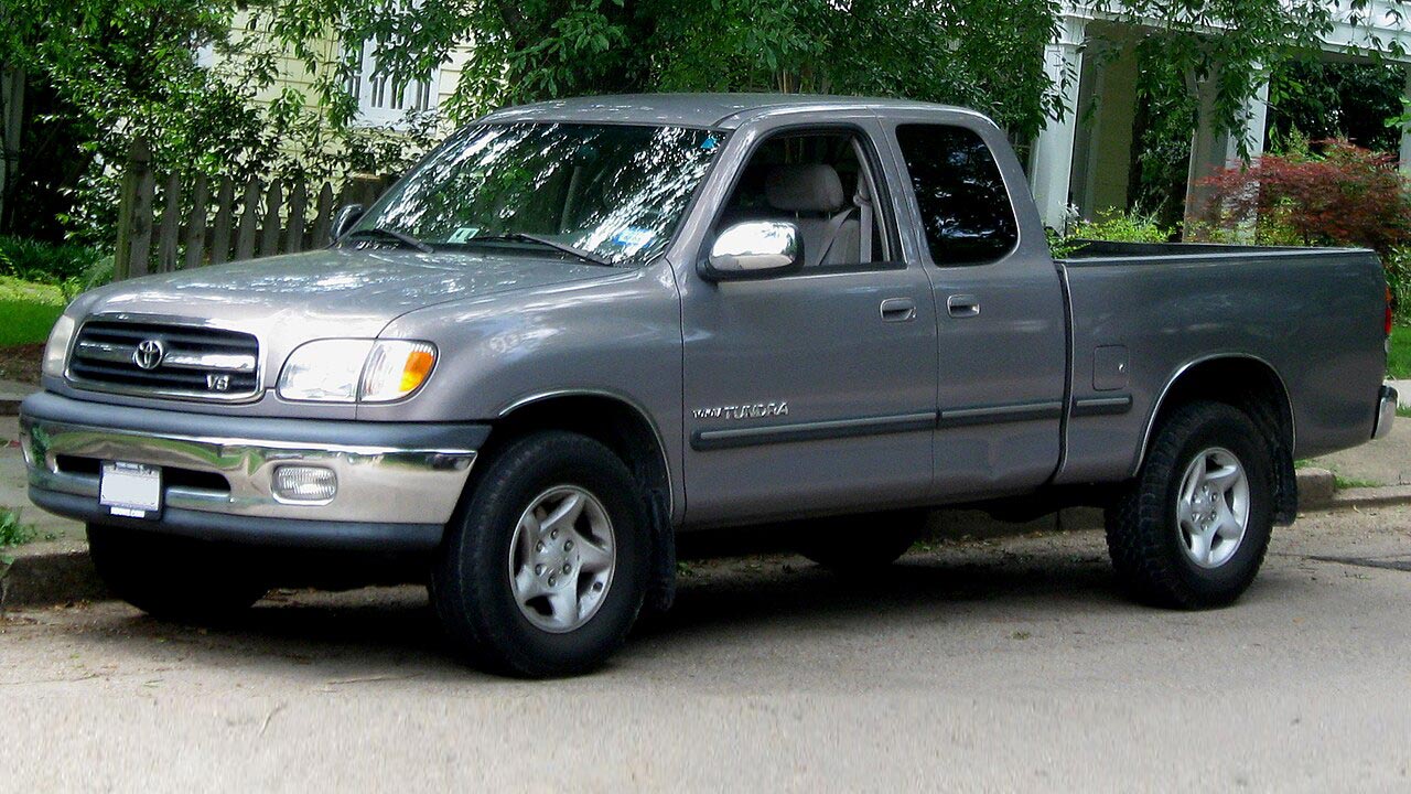 Toyota Tundra — Image Credit: Unknown author