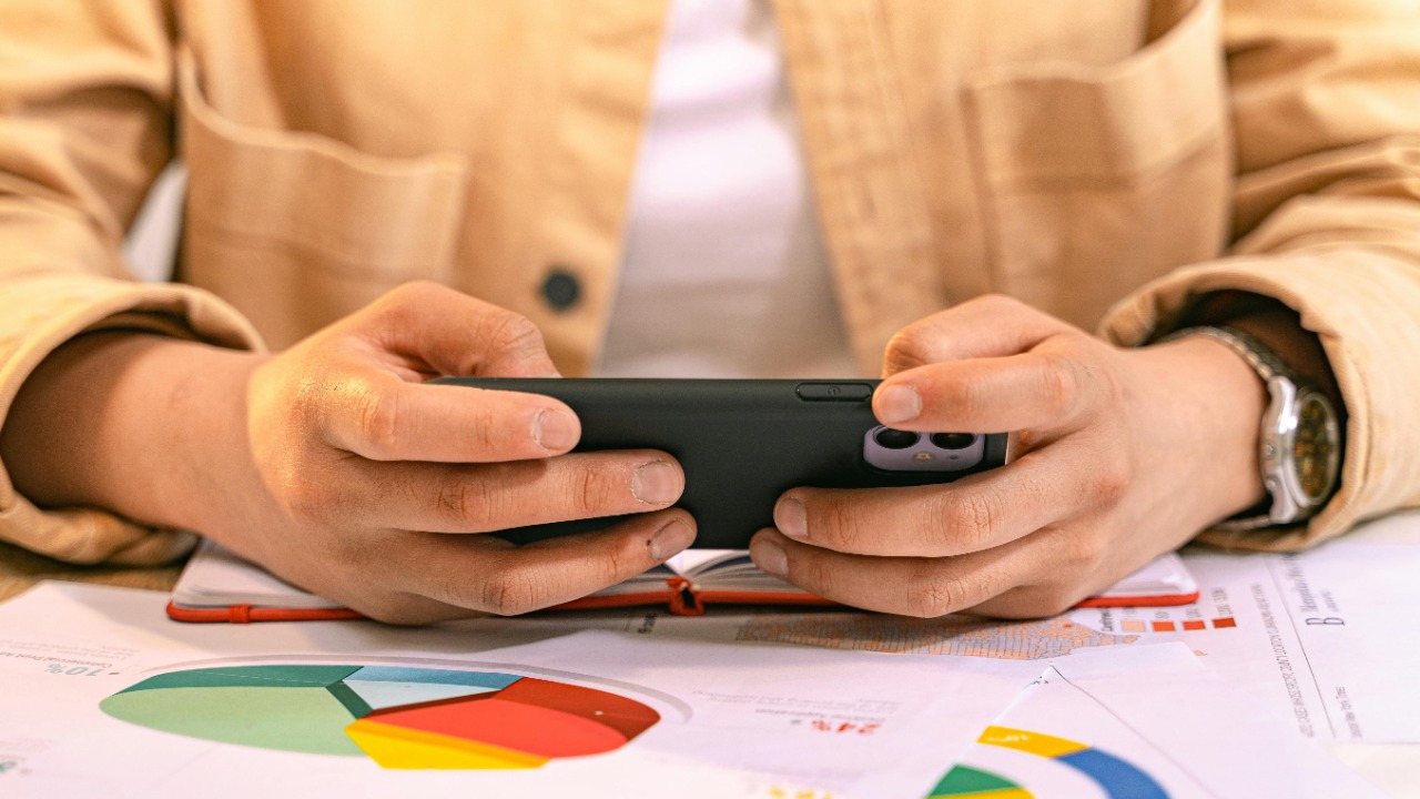 ANTONI SHKRABA production/Pexels