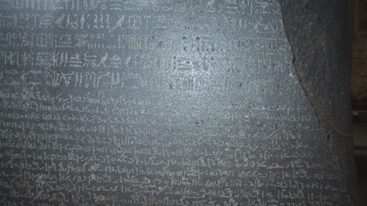 Image Credit: Sarah Charlesworth - CC BY-SA 2.0/Wiki Commons