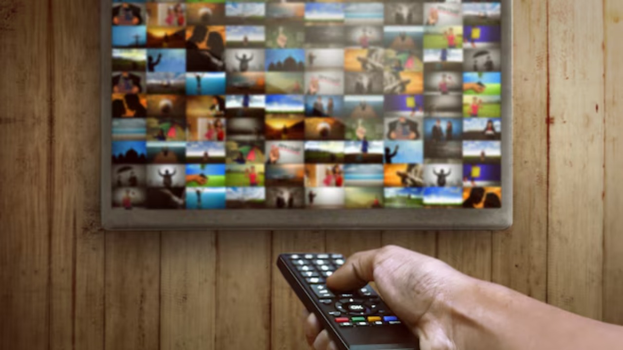 Chromecast Voice Remote — Image Credit: Image by Freepik