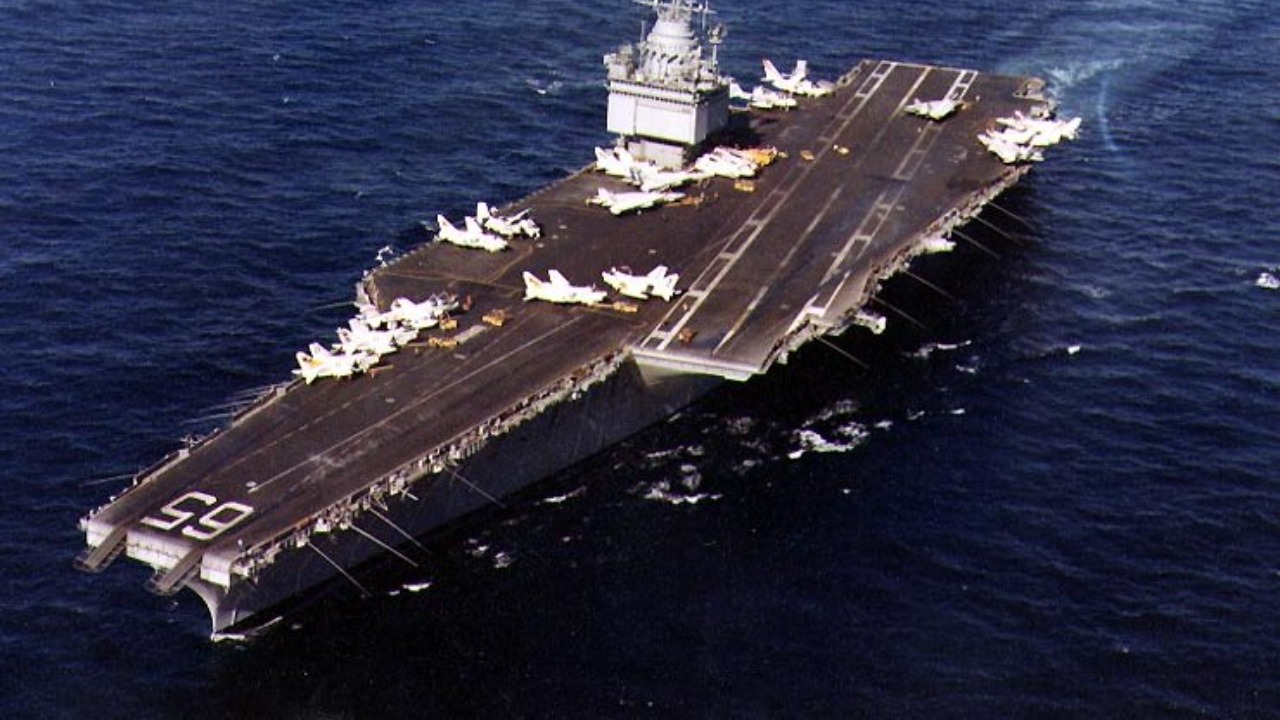 Image Credit: PH3 Ted Kappler - Public domain/Wiki Commons