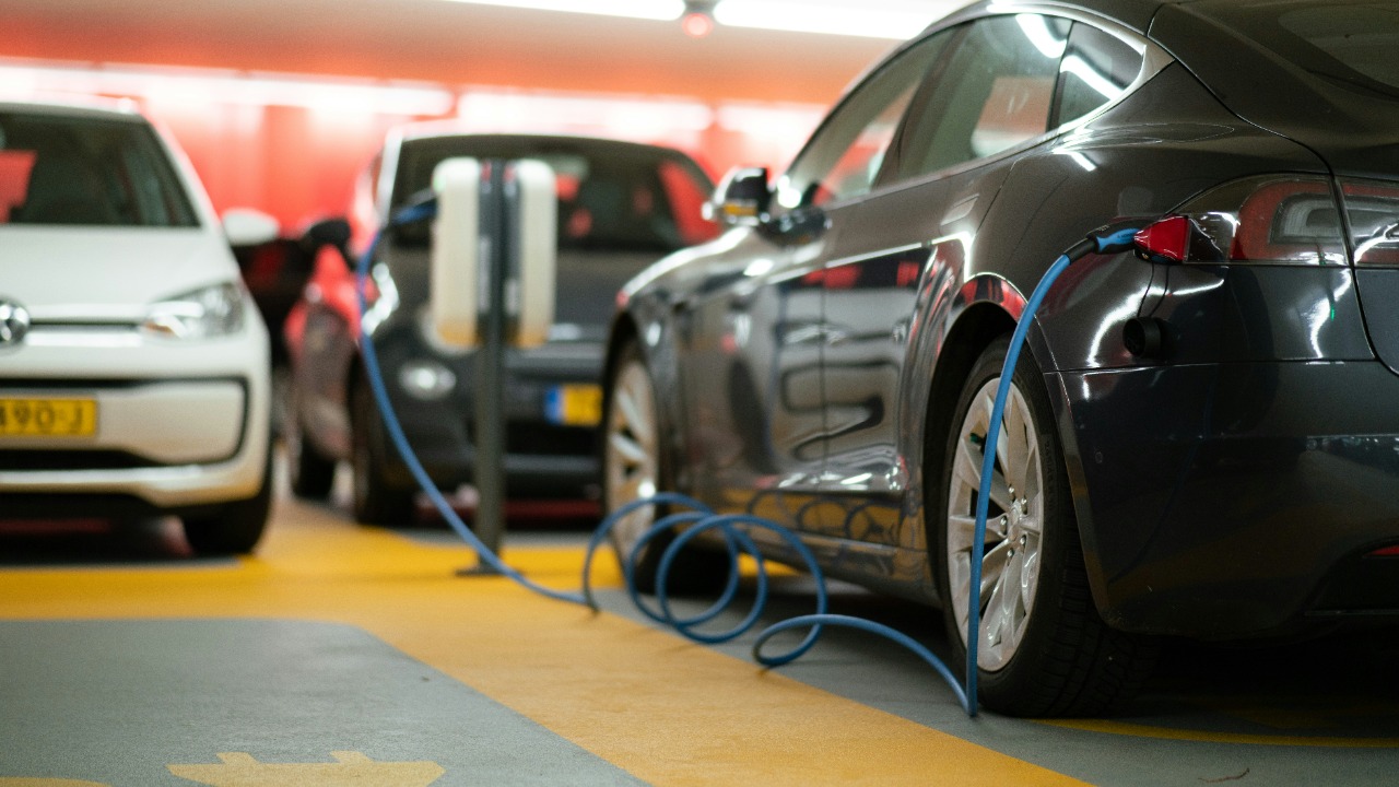 michaelfousert/Unsplash