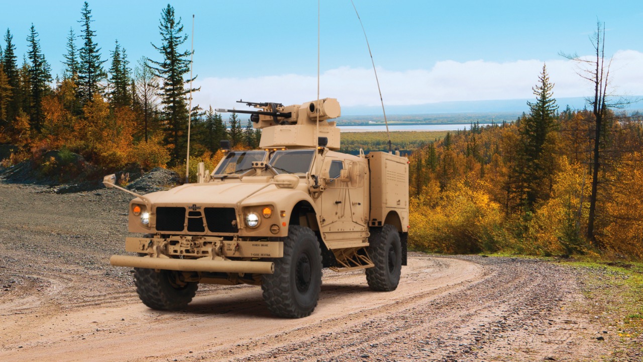 Image Credit: https://oshkoshdefense.com/photo-gallery/?category=Vehicles - CC BY-SA 4.0/Wiki Commons