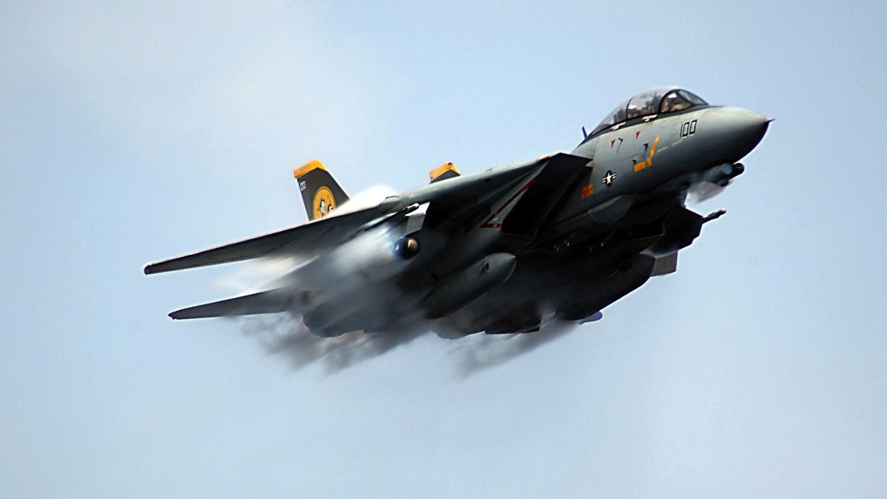 Image Credit: Service Depicted:  NavyCamera Operator: NATHAN LAIRD, USN - Public domain/Wiki Commons