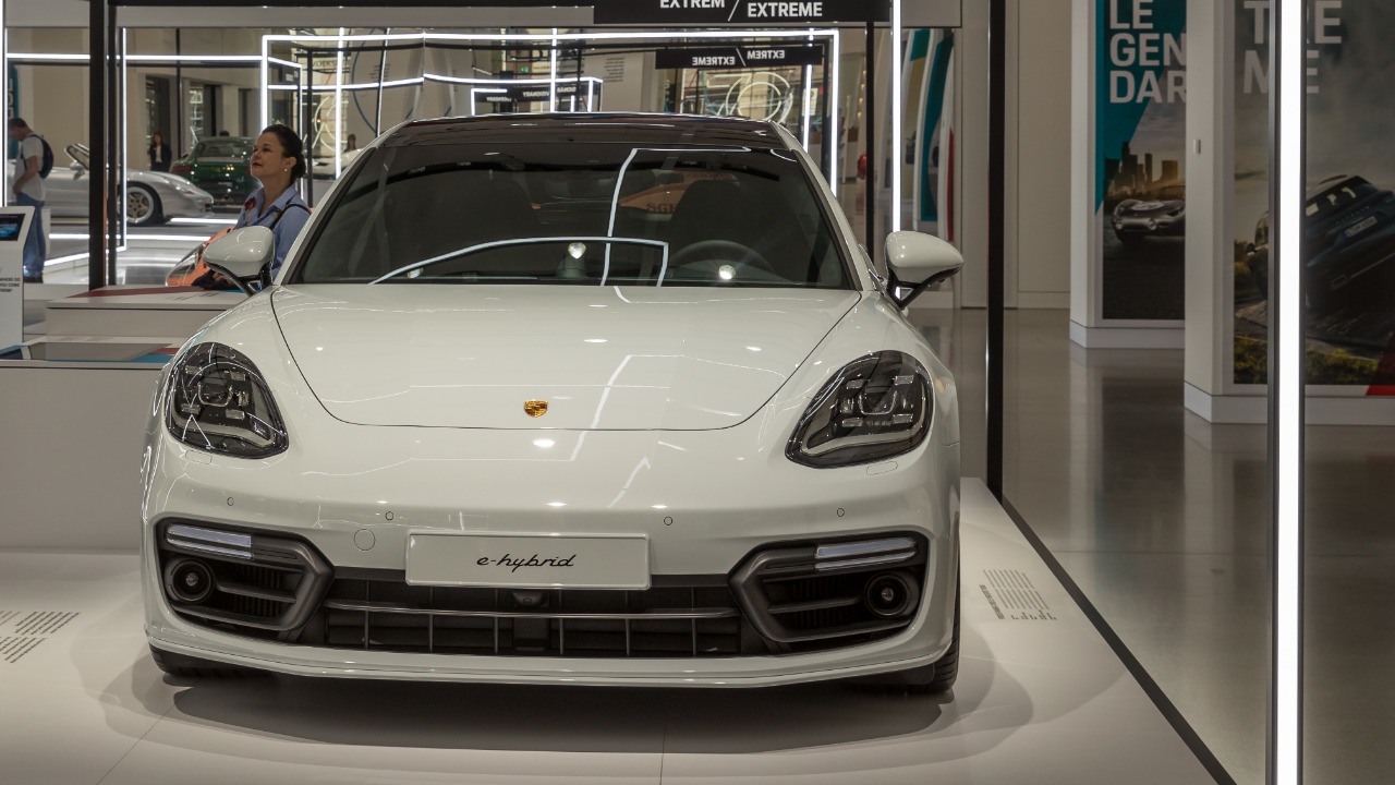 2 Porsche aero patents could hide ugly gaps and clean up the look