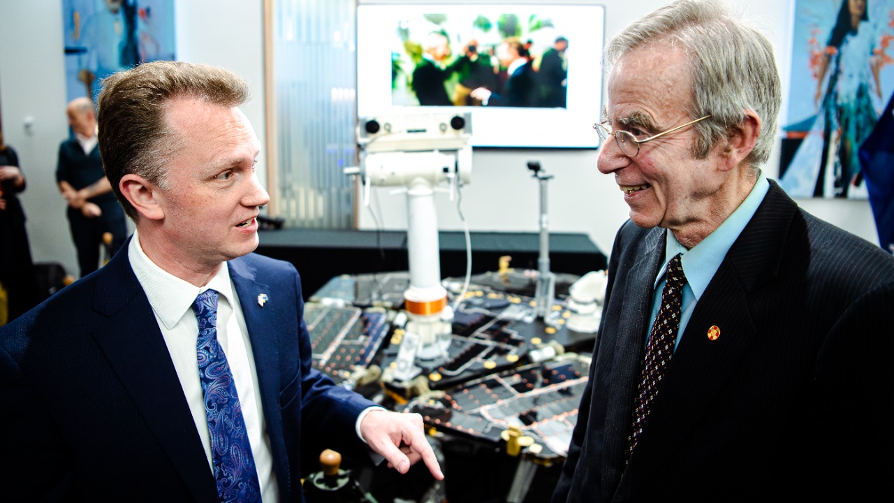 Image Credit: US Embassy New Zealand - Public domain/Wiki Commons