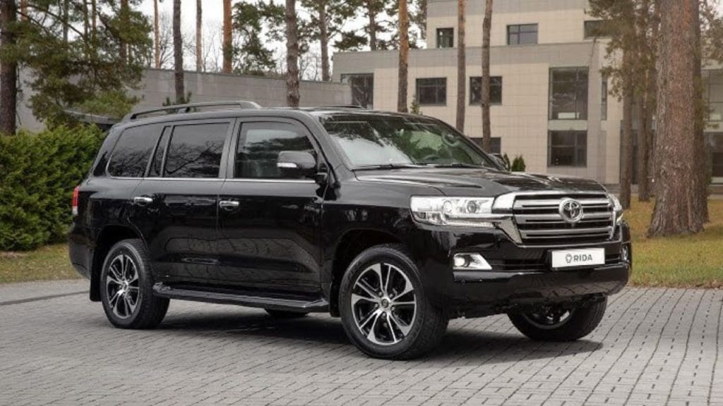 Toyota Land Cruiser 200 Armored Edition