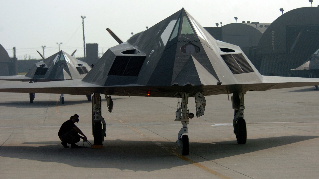 Image Credit: DoD photo by Master Sgt. Val Gempis, U.S. Air Force. (Released) - Public domain/Wiki Commons