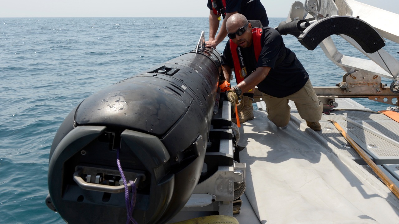 Image Credit: Official Navy Page from United States of America
Mass Communication Specialist 2nd Class Blake Midnight/Mass Communication Specialist 2n/U.S. Navy - Public domain/Wiki Commons