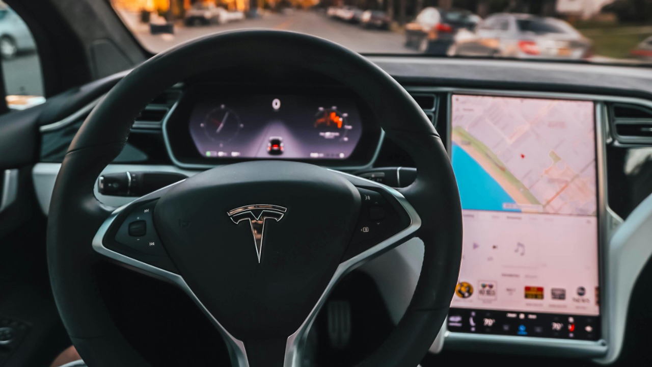 A driverless Tesla Robotaxi was just spotted roaming Austin