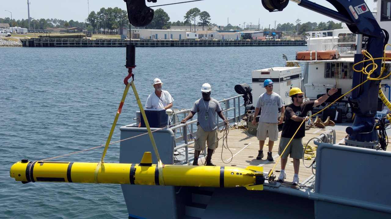 Image Credit: U.S. Navy photo by Mr. John F. Williams - Public domain/Wiki Commons