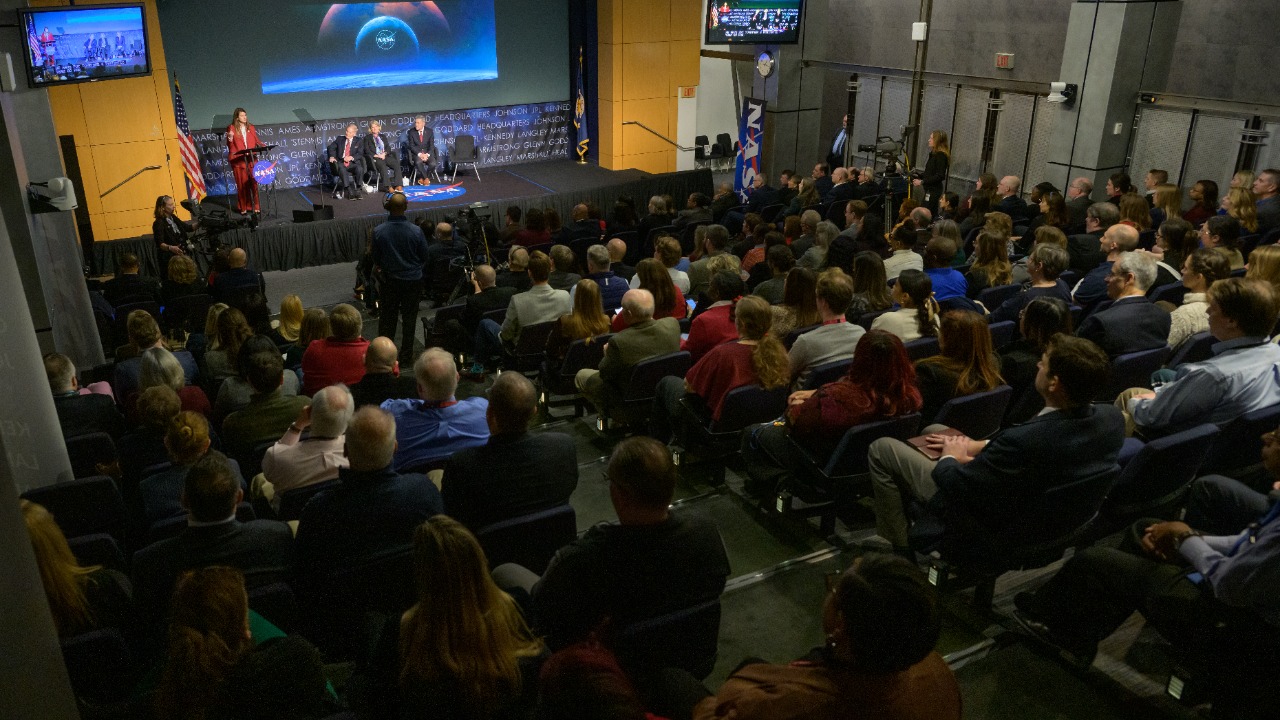 Image Credit: NASA Headquarters / NASA/Bill Ingalls - Public domain/Wiki Commons