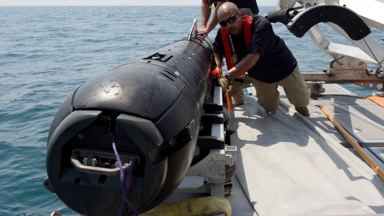 Image Credit: Official Navy Page from United States of America
Mass Communication Specialist 2nd Class Blake Midnight/Mass Communication Specialist 2n/U.S. Navy - Public domain/Wiki Commons