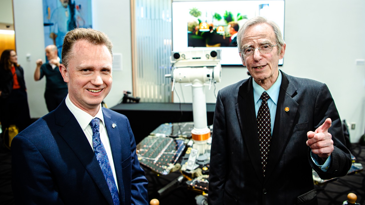 Image Credit: US Embassy New Zealand - Public domain/Wiki Commons