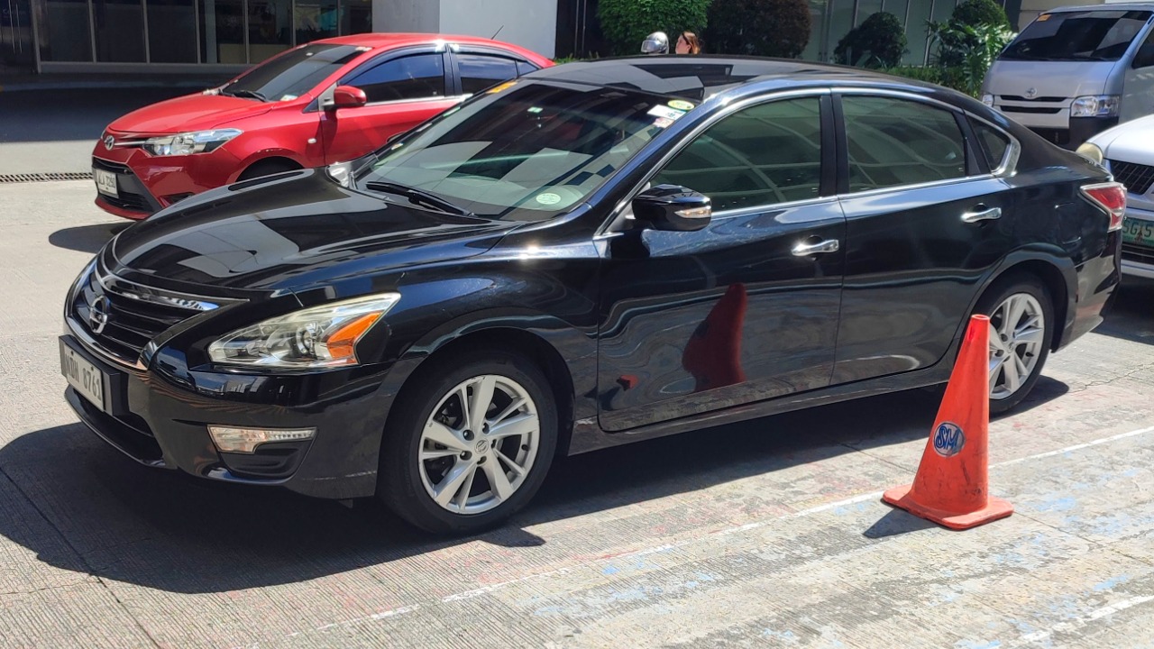 2013 Nissan Altima — Image Credit: Ethan Llamas - CC BY-SA 4.0/Wiki Commons