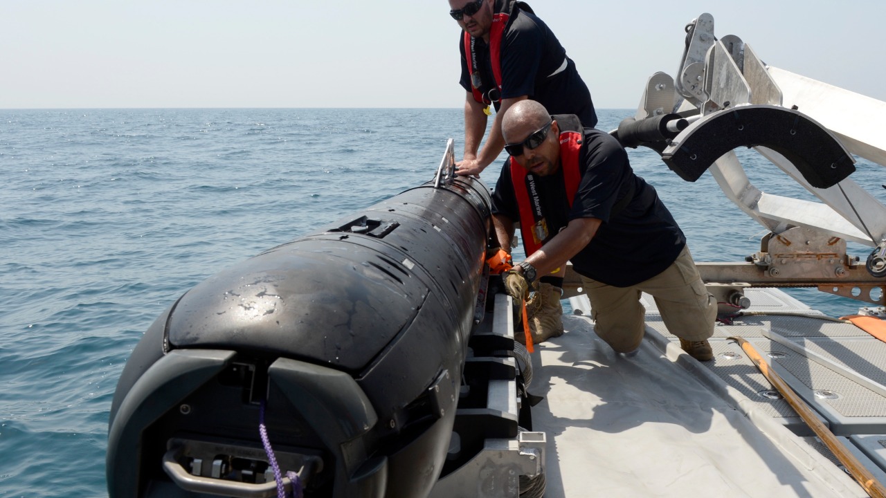 Image Credit: Official Navy Page from United States of America
Mass Communication Specialist 2nd Class Blake Midnight/Mass Communication Specialist 2n/U.S. Navy - Public domain/Wiki Commons