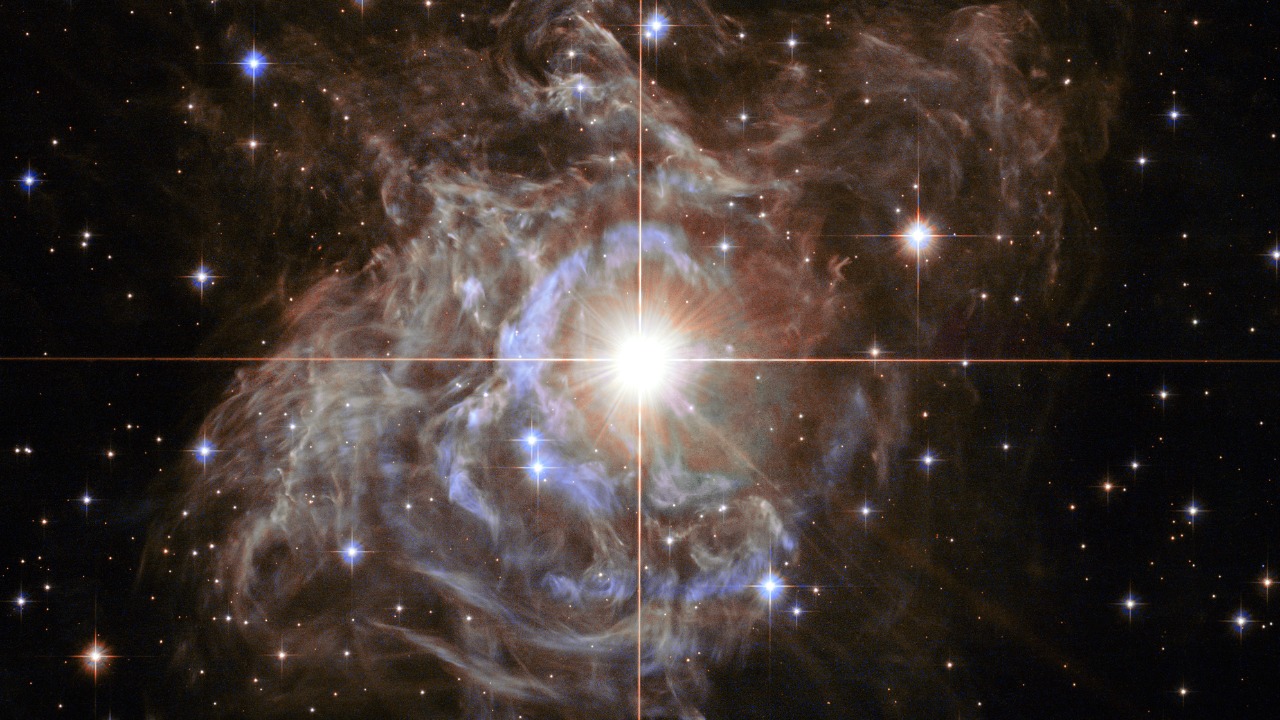 Image Credit: NASA, ESA, and the Hubble Heritage Team (STScI/AURA)-Hubble/Europe Collaboration; Acknowledgment: H. Bond (STScI and Penn State University) - Public domain/Wiki Commons