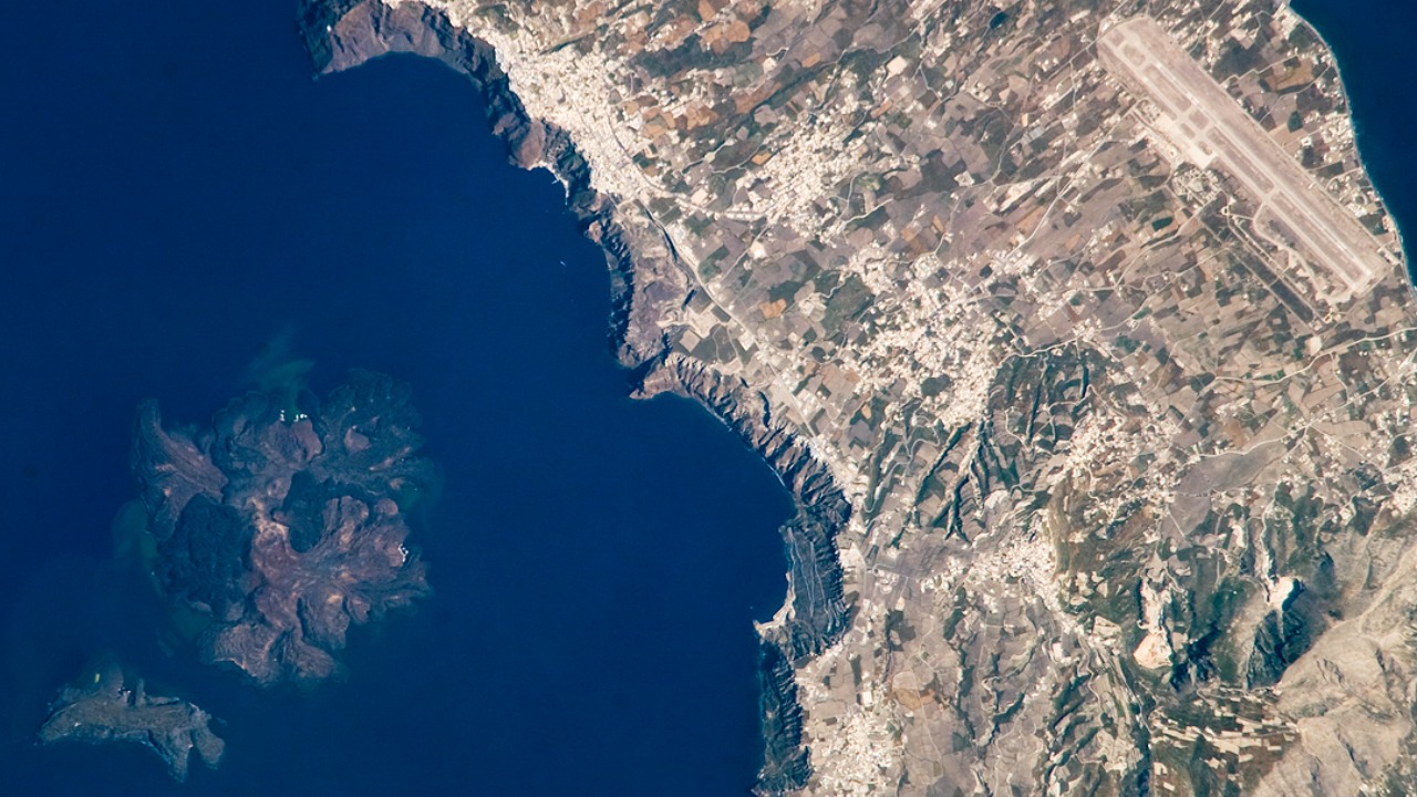 Image Credit: ISS Expedition 17 Crew. Caption by William L. Stefanov, NASA-JSC - Public domain/Wiki Commons