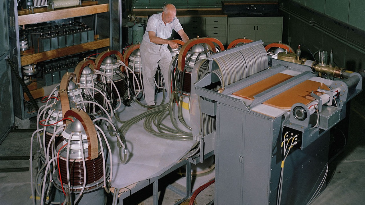 Image Credit: Unknown LANL photographer - Public domain/Wiki Commons