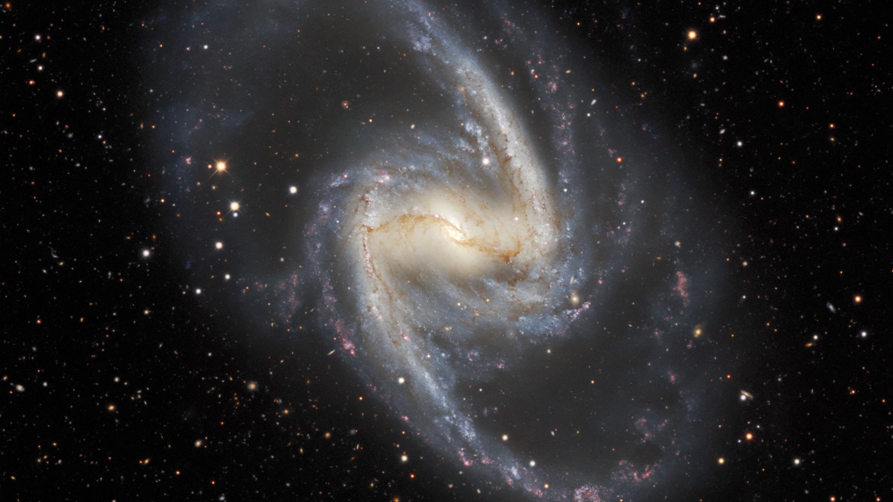 Image Credit: Dark Energy Survey/DOE/FNAL/DECam/CTIO/NOIRLab/NSF/AURA
Image processing: Travis Rector (University of Alaska Anchorage/NSF’s NOIRLab), Jen Miller (Gemini Observatory/NSF’s NOIRLab), Mahdi Zamani & Davide de Martin (NSF’s NOIRLab) - CC BY 4.0/Wiki Commons