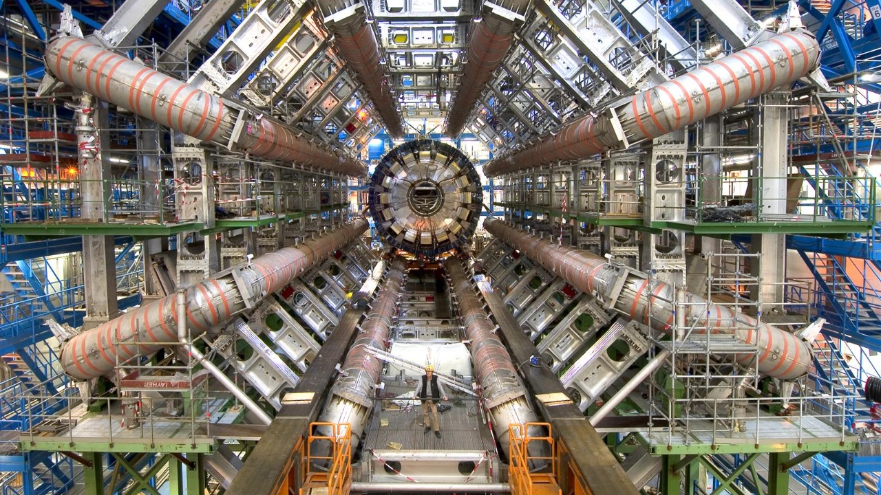 Physicists tighten the hunt for the elusive sterile neutrino