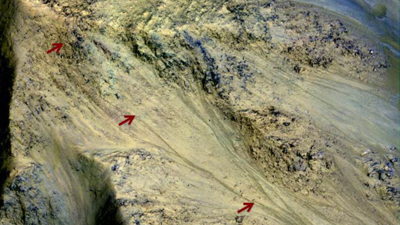 Image Credit: NASA/JPL-Caltech/Univ. of Arizona - Public domain/Wiki Commons