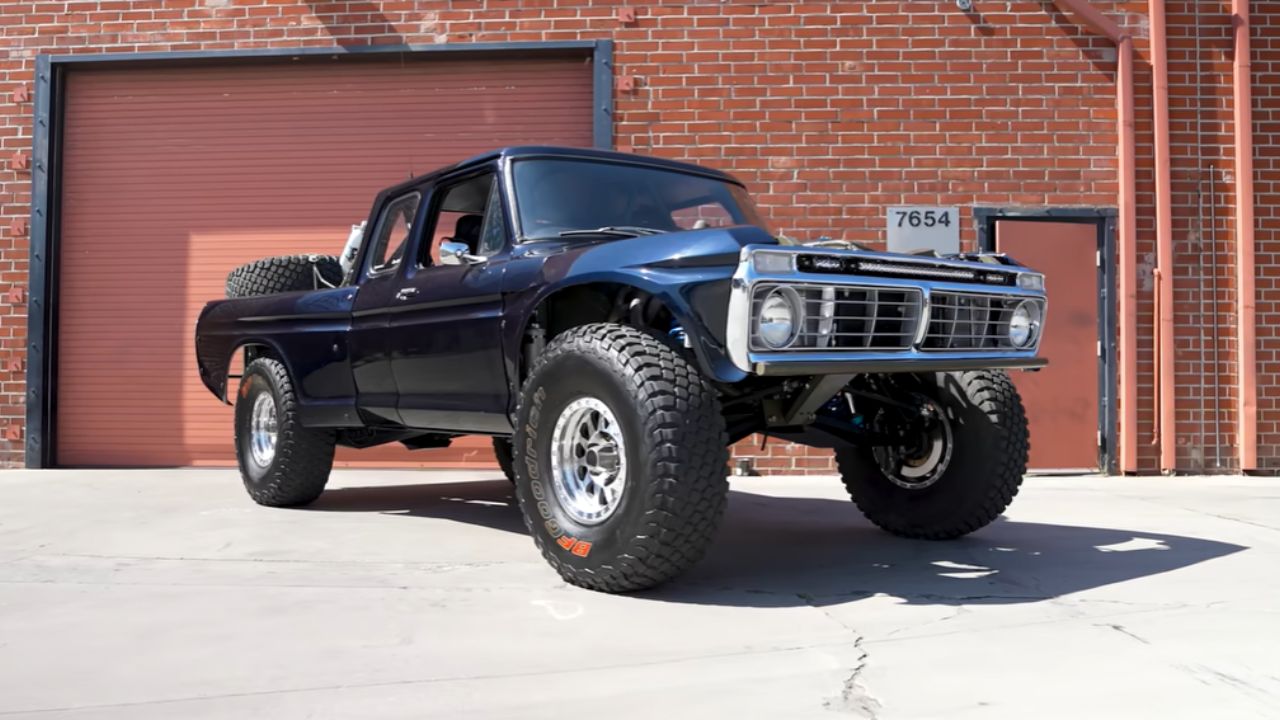 1978 830-hp Ford F-100 pre-runner