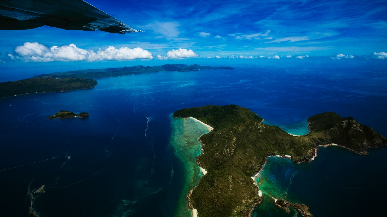 behindthetmuna/Unsplash