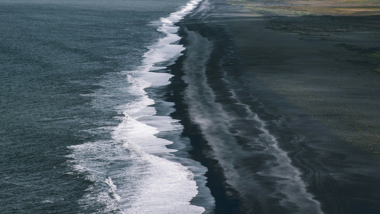 zhuzhutrain/Unsplash