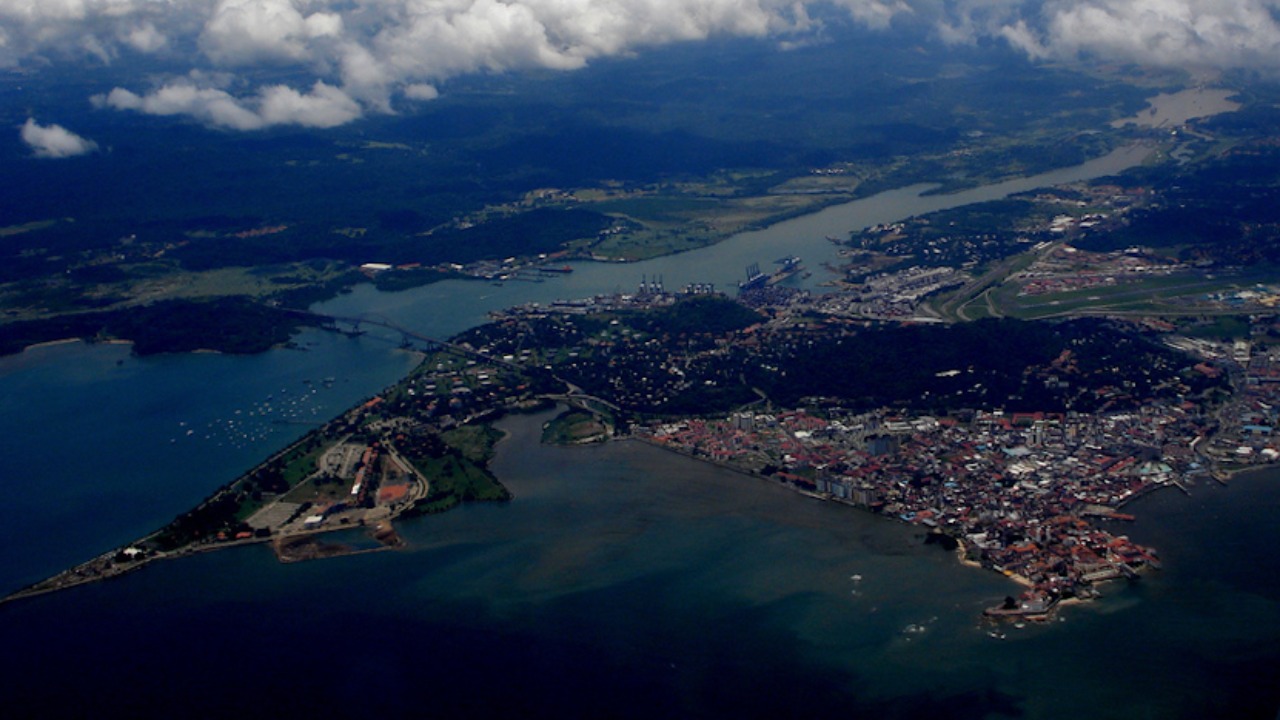 Image Credit: Camilo Molina
derivative work: MrPanyGoff - CC BY-SA 2.0/Wiki Commons