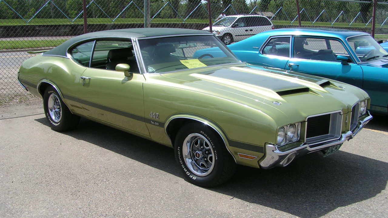 Oldsmobile 442 — Image Credit: dave_7 from Lethbridge, Canada - CC BY-SA 2.0/Wiki Commons