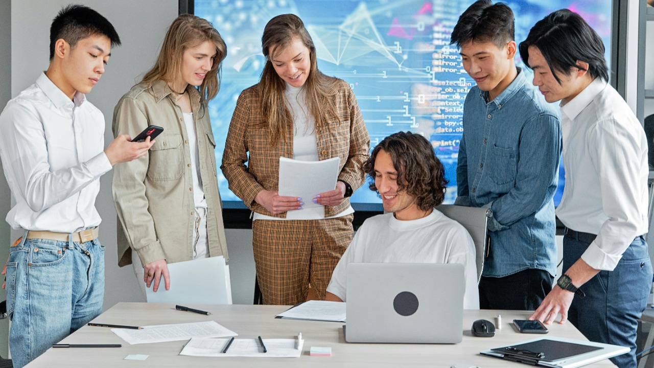 Mikhail Nilov/Pexels