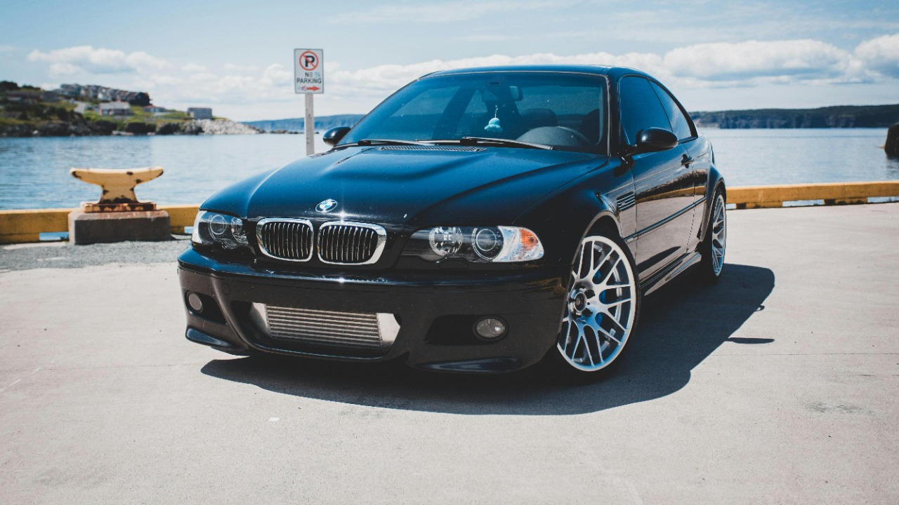 BMW M3 (E46) — Image Credit: Erik Mclean/Pexels