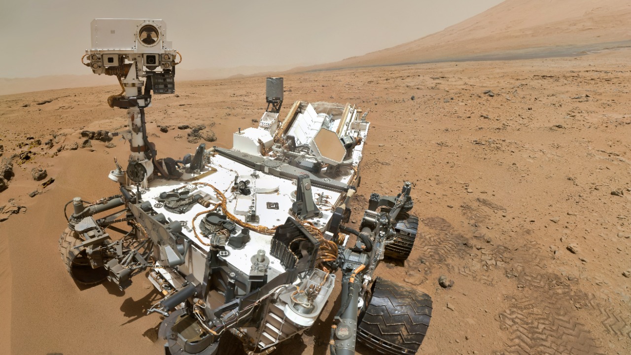 Image Credit: NASA/JPL-Caltech/Malin Space Science Systems
Derivative work including grading, distortion correction, minor local adjustments and rendering from tiff-file: Julian Herzog - Public domain/Wiki Commons