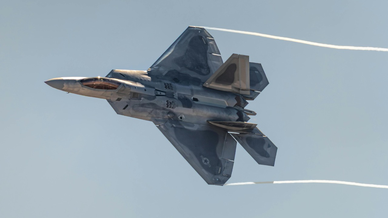 Congress approves upgrade with 32 new F-22 Raptors