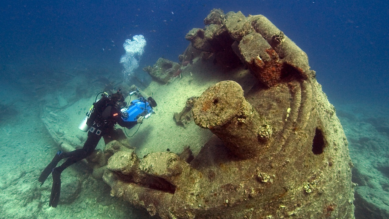 Ancient shipwreck reveals lost seaport and Iron Age trade