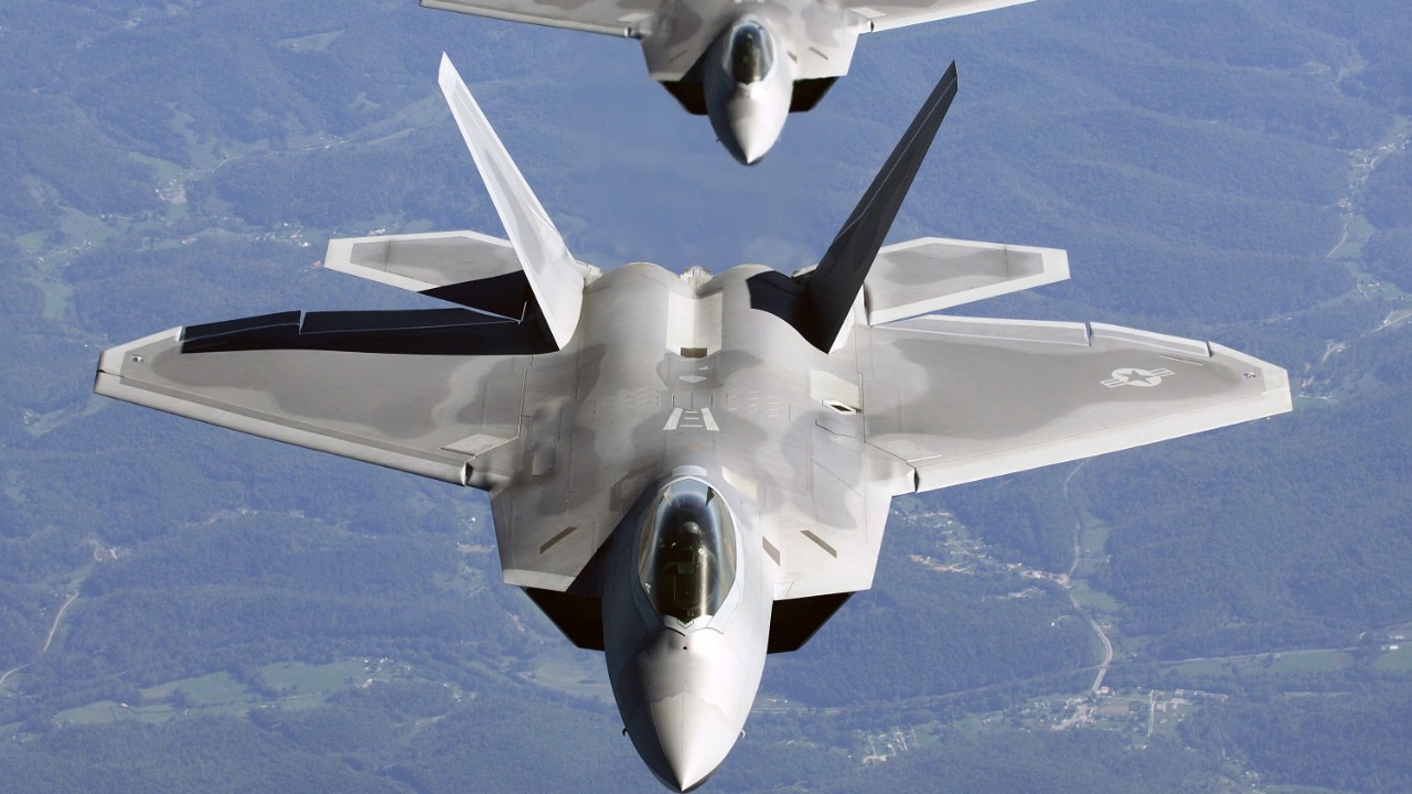 Image Credit: U.S. Air Force photo by TSgt Ben Bloker - Selective noise reduction by Diliff - Public domain/Wiki Commons