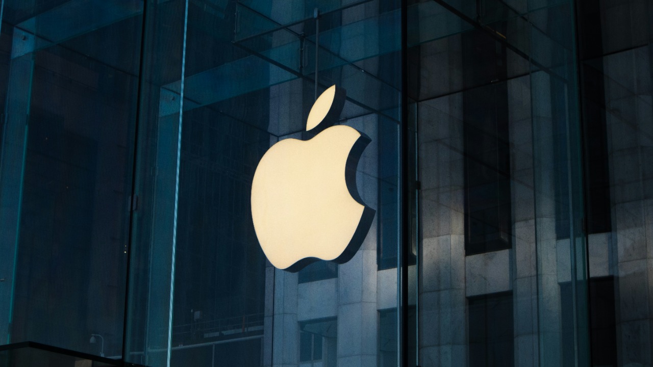 Apple loses court fight in UK over App Store charges