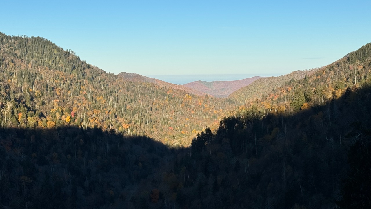 Mysterious Smoky Mountain rock formations puzzle experts