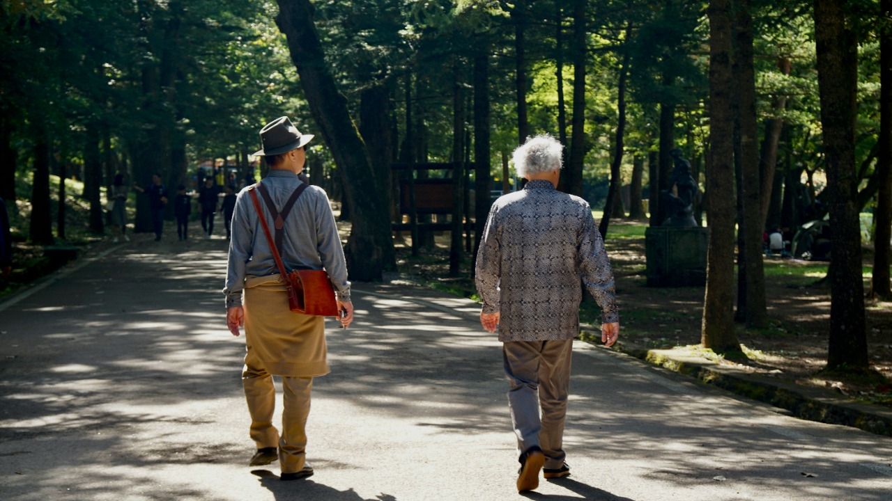 Study finds life expectancy progress has nearly stalled