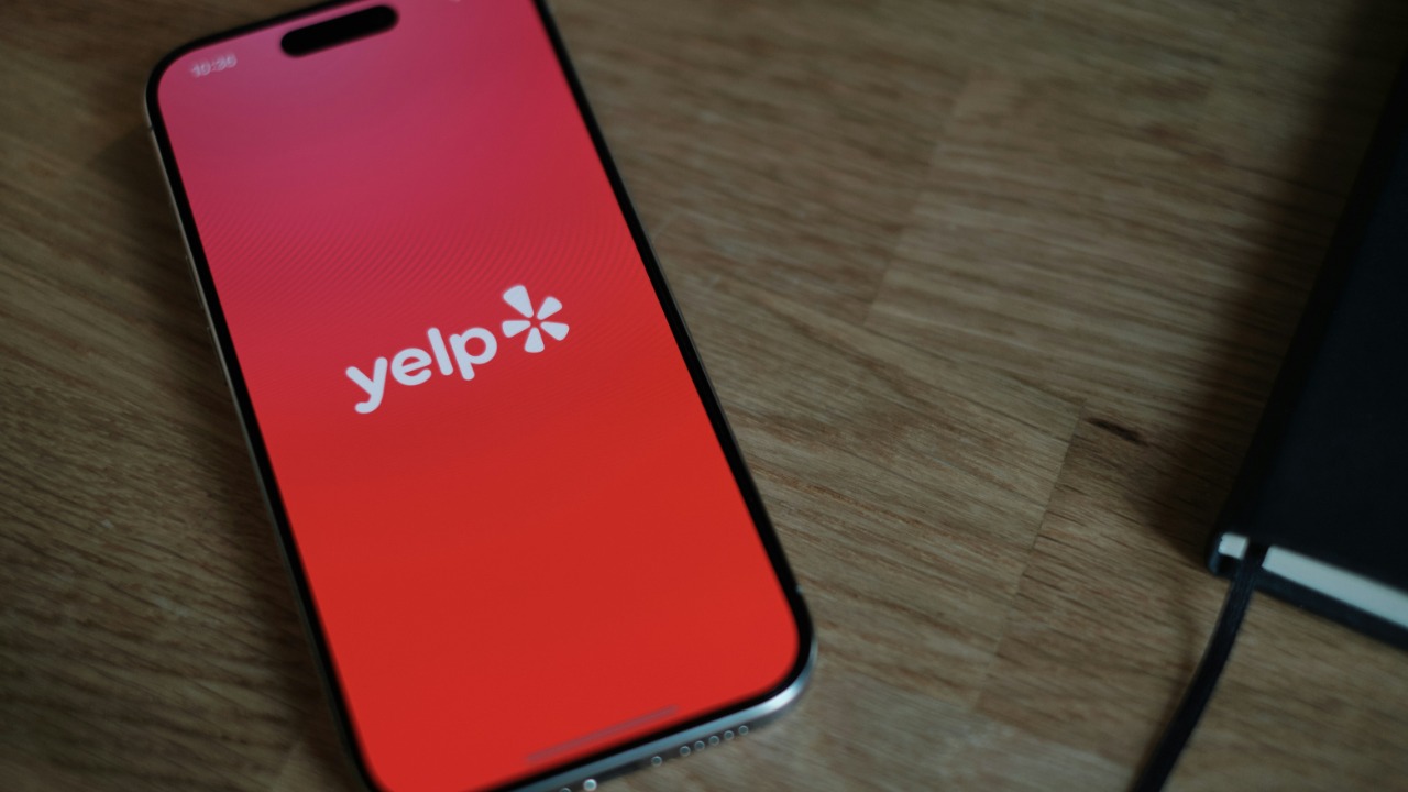 Yelp’s AI assistant answers instantly, but reviews still matter
